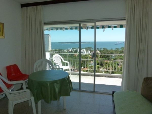 Departamento con increíbles vistas a toda la Bahía!